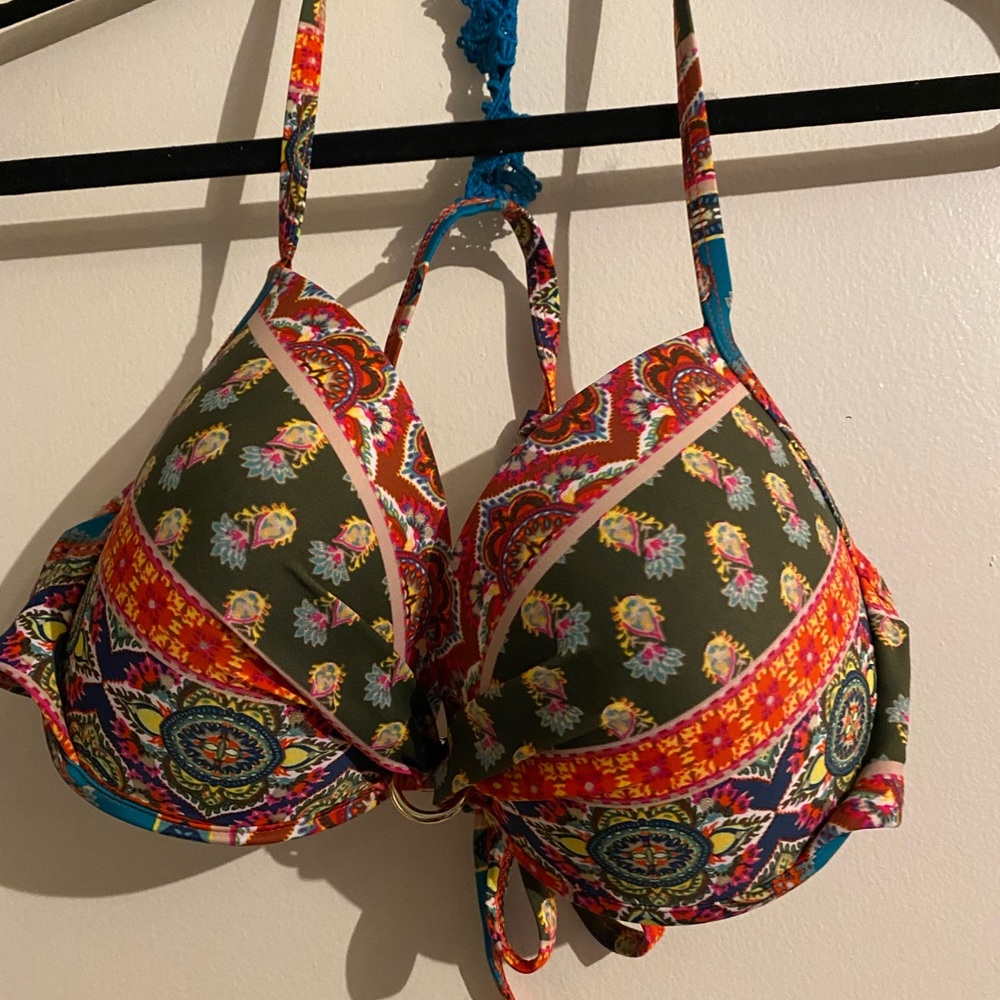 Paisley bikini top size large